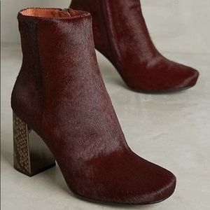Lola Cruz calf hair “snake” heel bootie 40
